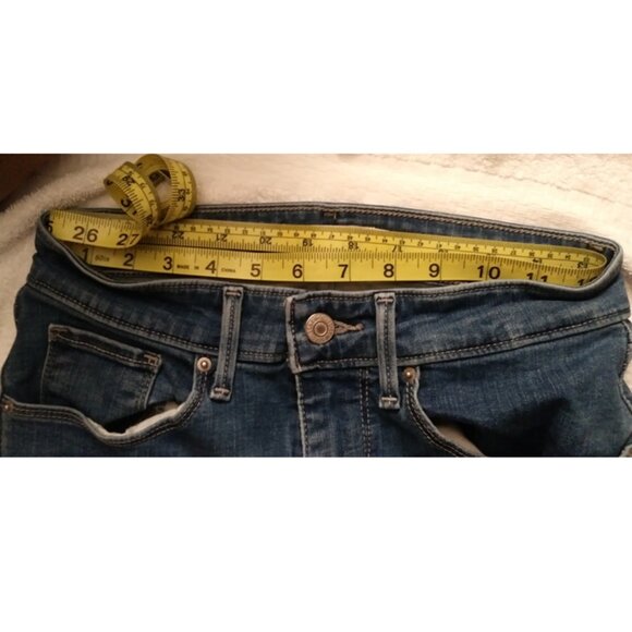 Levi's Classic Mid Rise Skinny Jeans - Picture 6 of 8